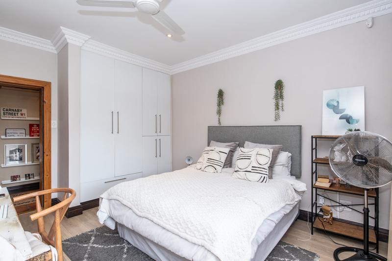 6 Bedroom Property for Sale in Plumstead Western Cape